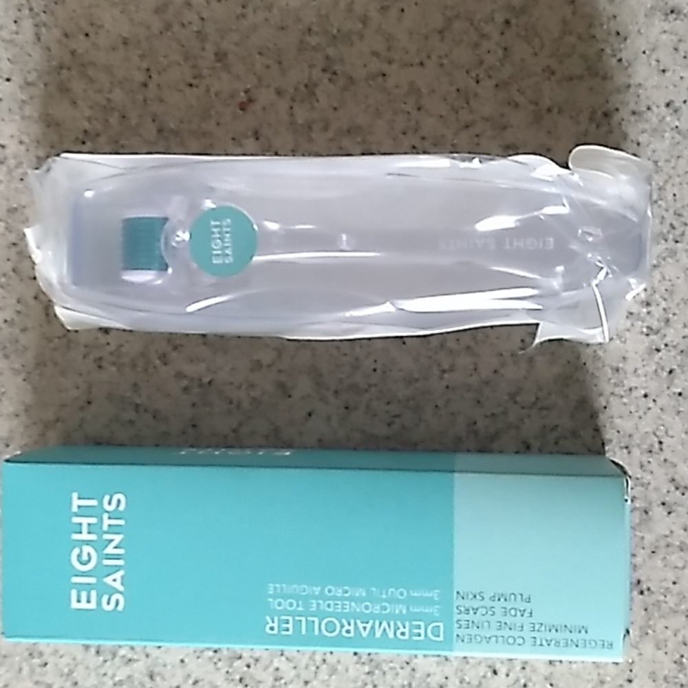 Eight Saints Micro Needle Derma Roller 0.3mm  *NIB*